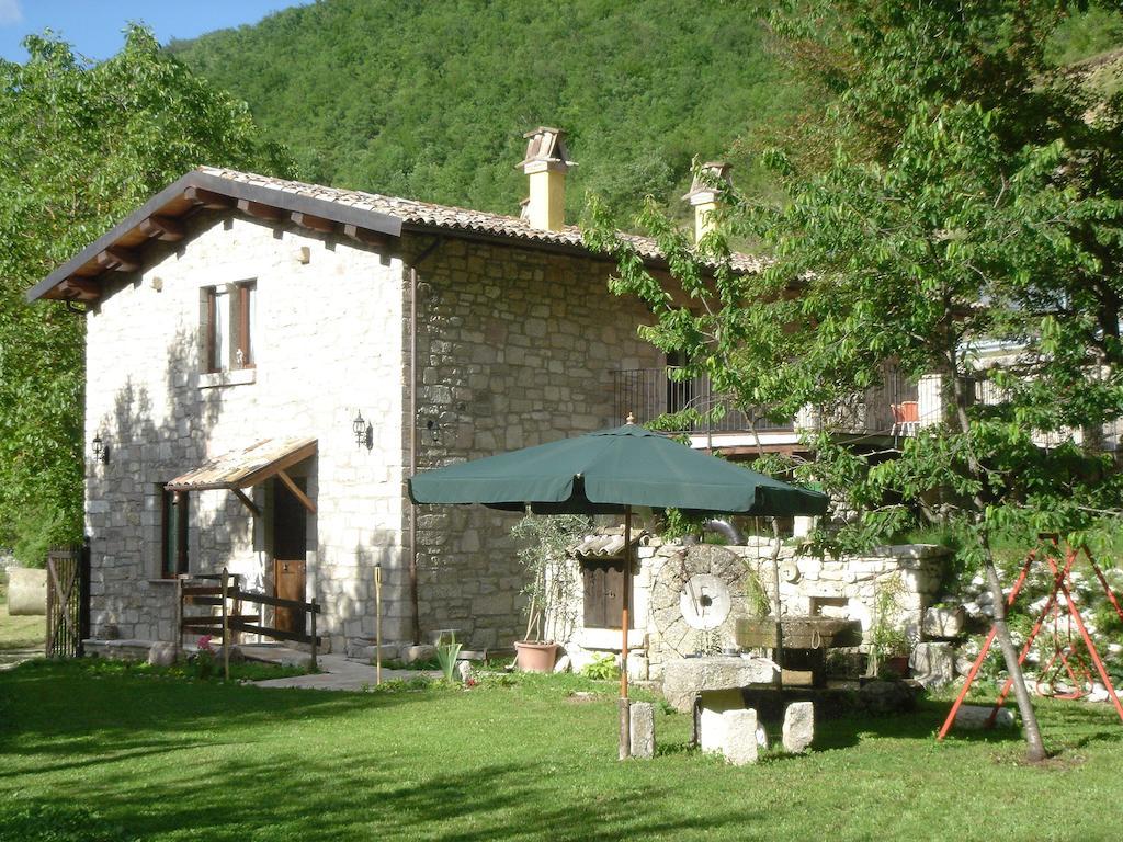 La Mola Maringalli Guest House Cascia Exterior photo